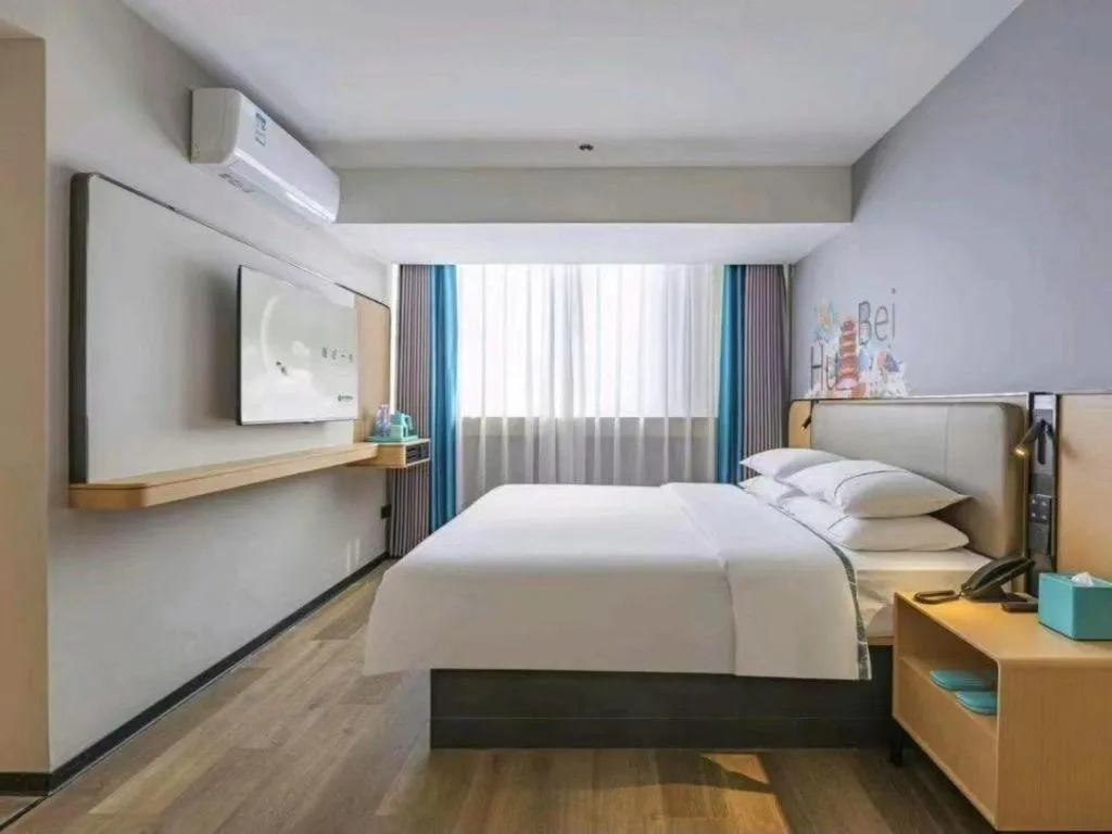 Bed in City Comfort Inn Wuhan Children's Hospital Xianggang Road Metro Station