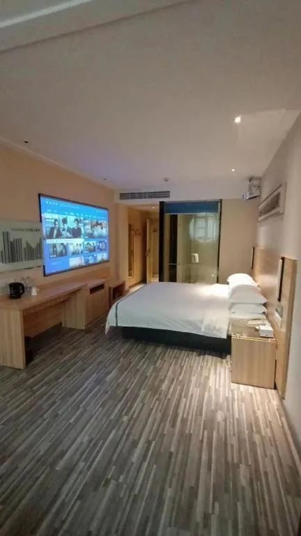 Bed in Jtour Inn Huanggang Hongan Lieshi Lingyuan