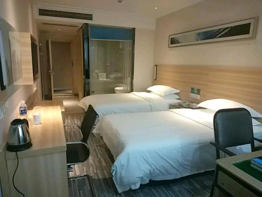 Bed in Jtour Inn Huanggang Hongan Lieshi Lingyuan