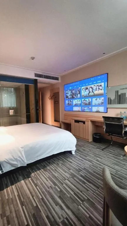 Bed in Jtour Inn Huanggang Hongan Lieshi Lingyuan