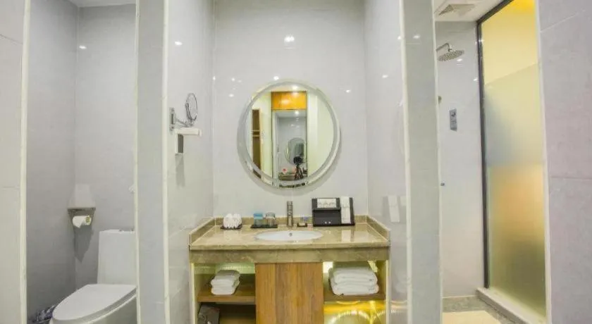 Borrman Hotel Fangchenggang High-speed Railway North Station Crystal International