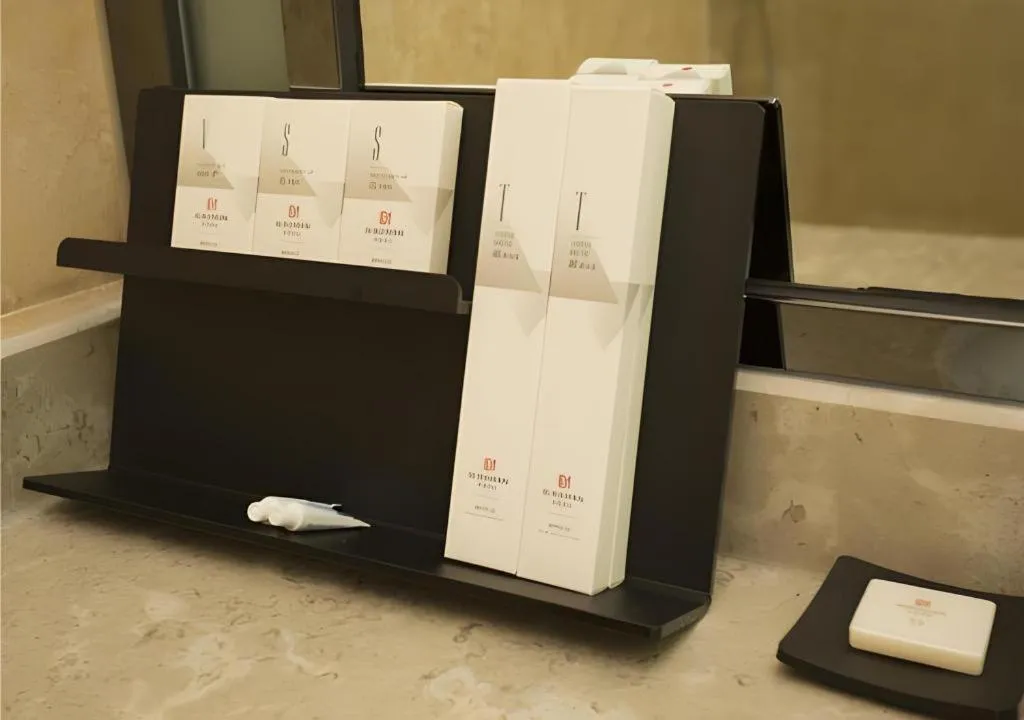 Borrman Hotel Fangchenggang High-speed Railway North Station Crystal International