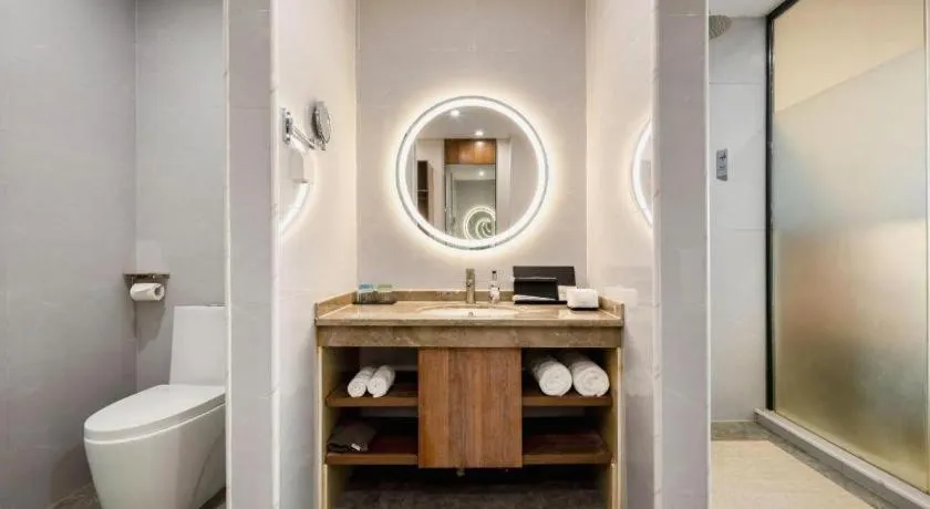 Borrman Hotel Fangchenggang High-speed Railway North Station Crystal International