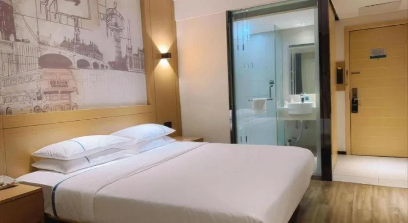 Bed in City Comfort Inn Wuhan Jiqing Street Dazhi Road Metro Station
