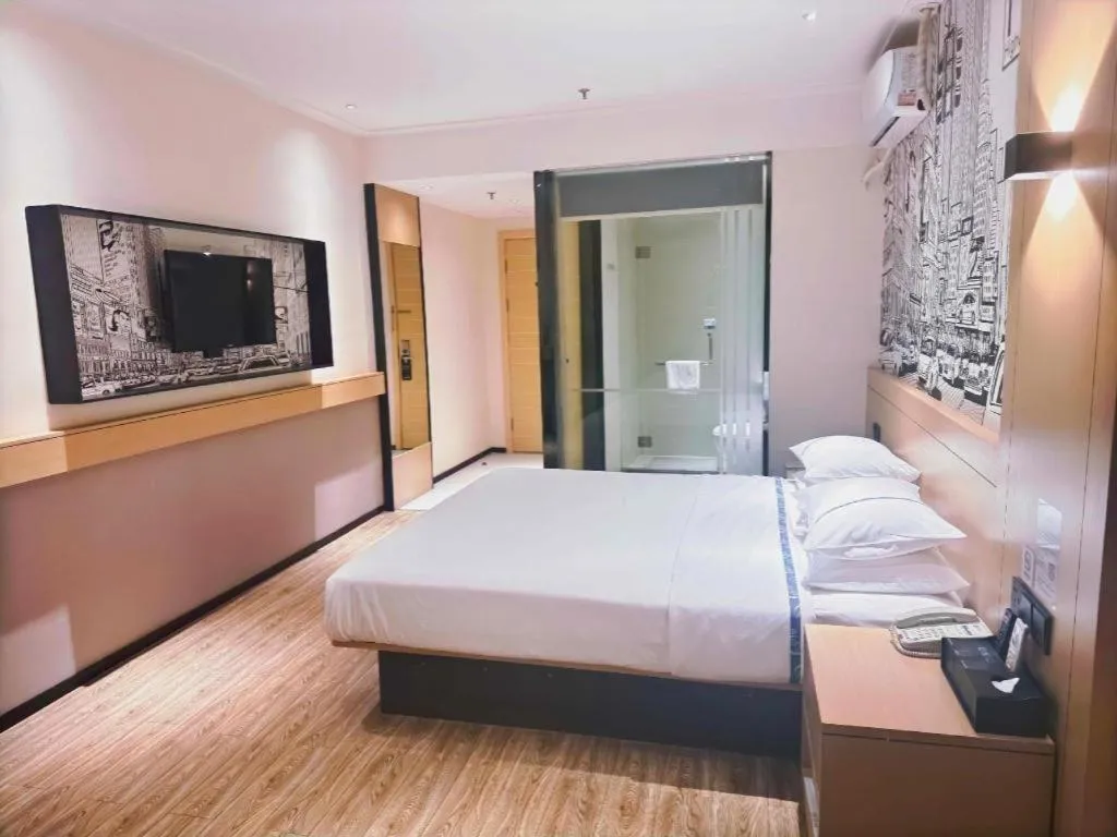 Bed in City Comfort Inn Wuhan Jiqing Street Dazhi Road Metro Station