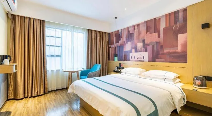 Bed in City Comfort Inn Shenzhen Exhibition Center North Huaqiang Metro Station