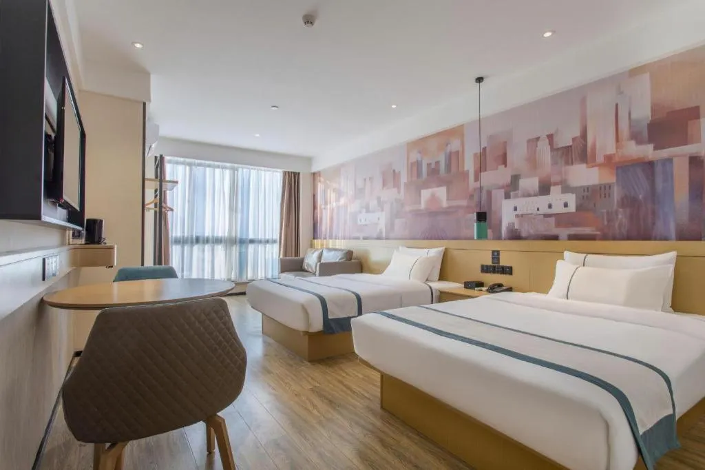 Bed in City Comfort Inn Shenzhen Exhibition Center North Huaqiang Metro Station