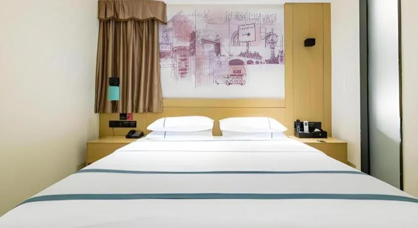 Bed in City Comfort Inn Shenzhen Exhibition Center North Huaqiang Metro Station