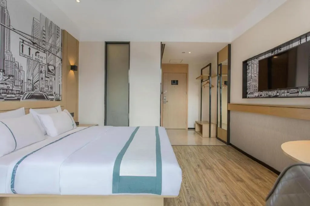 Bed in City Comfort Inn Shenzhen Exhibition Center North Huaqiang Metro Station