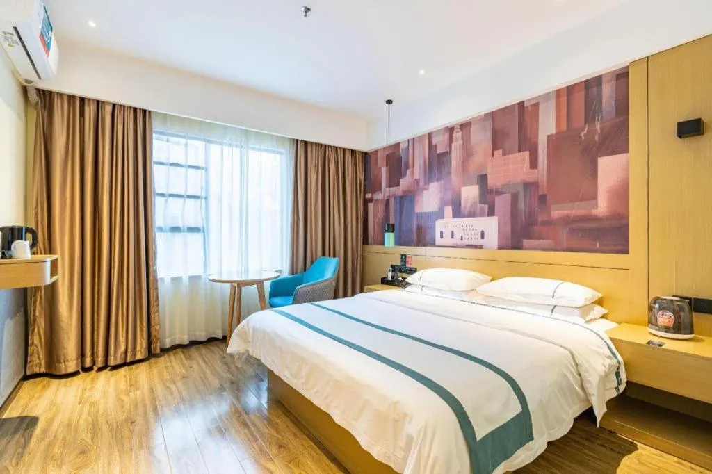 Bed in City Comfort Inn Shenzhen Exhibition Center North Huaqiang Metro Station