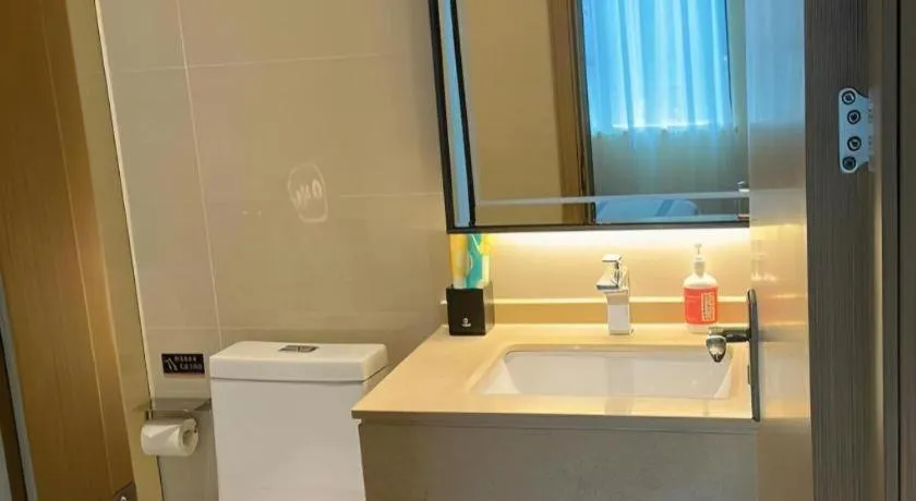 City Comfort Inn Shenzhen Exhibition Center North Huaqiang Metro Station