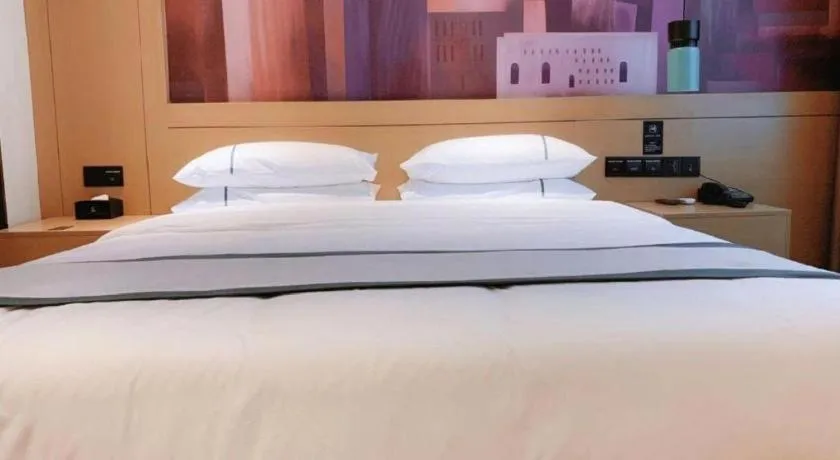 Bed in City Comfort Inn Shenzhen Exhibition Center North Huaqiang Metro Station