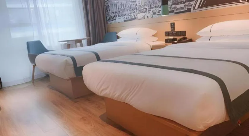 Bed in City Comfort Inn Shenzhen Exhibition Center North Huaqiang Metro Station