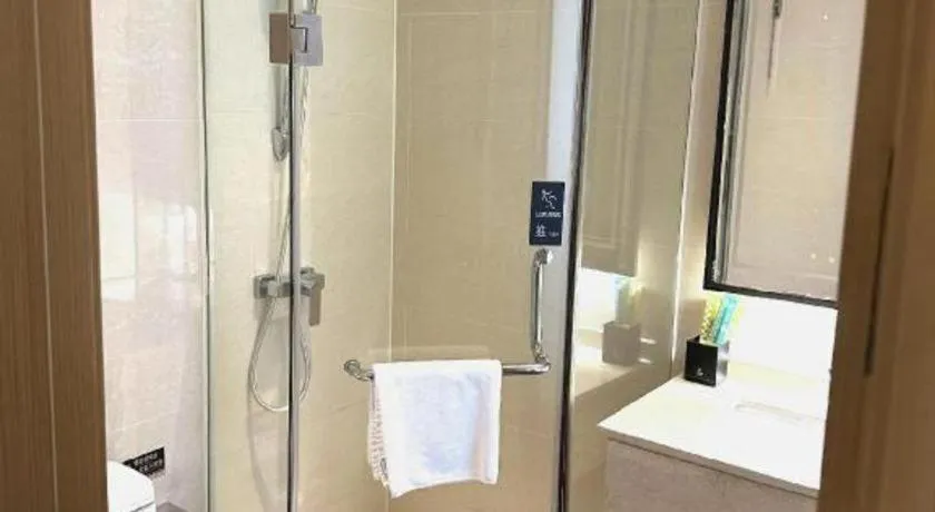 City Comfort Inn Shenzhen Exhibition Center North Huaqiang Metro Station