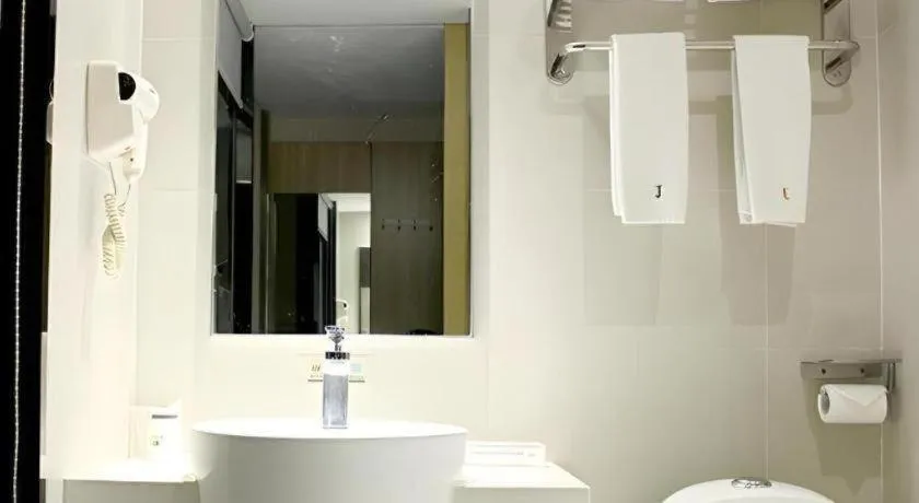 JTOUR Inn Yizhou Hechi College Pedestrian Street