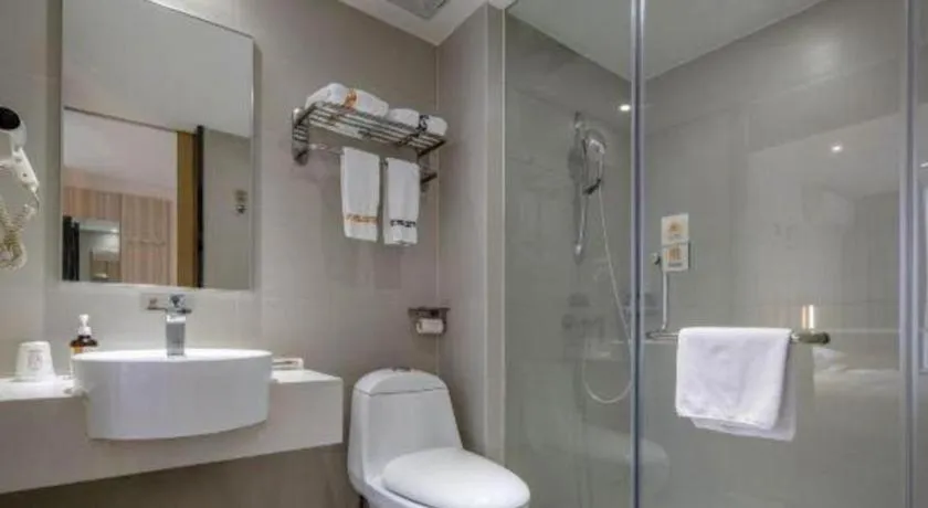 JTOUR Inn Yizhou Hechi College Pedestrian Street