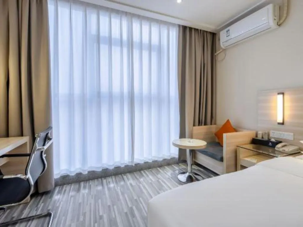 Bed in JTOUR Inn Yizhou Hechi College Pedestrian Street