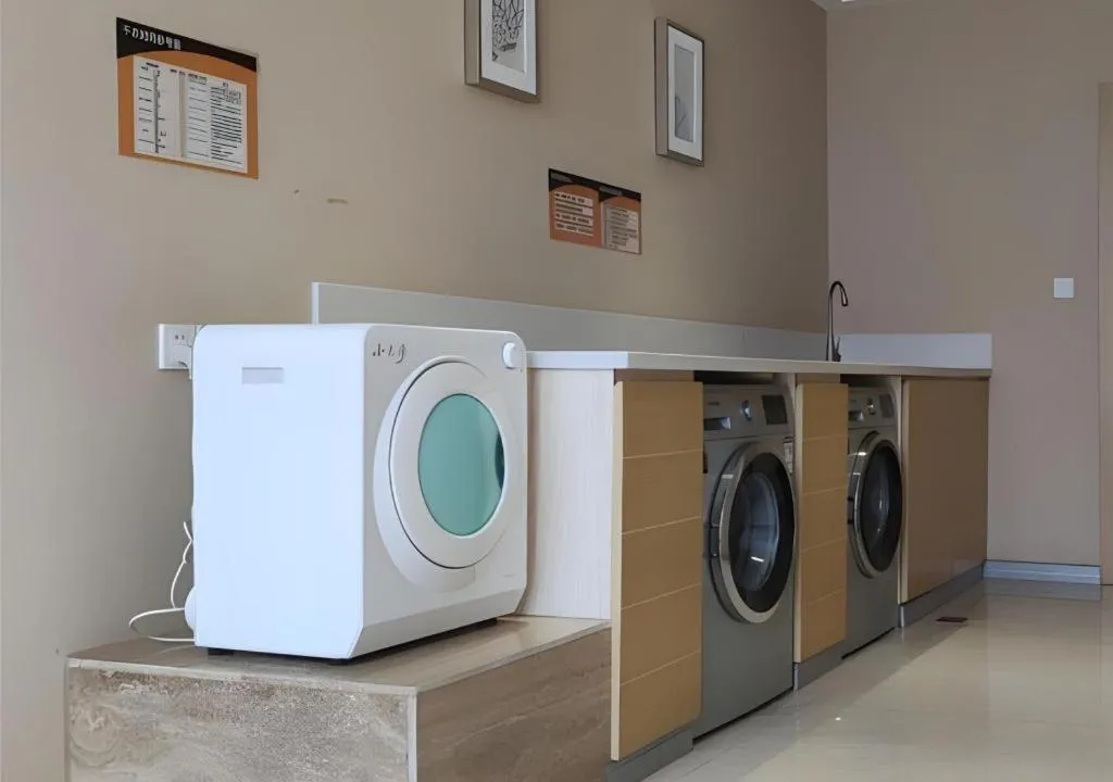 JTOUR Inn Yizhou Hechi College Pedestrian Street