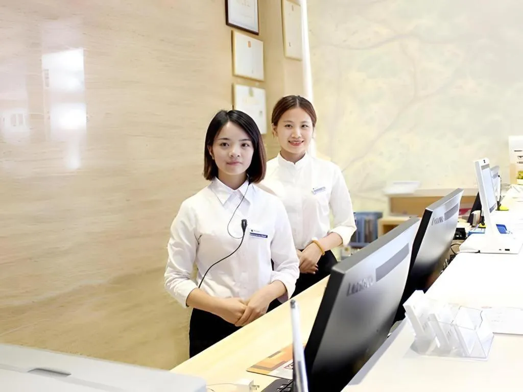 JTOUR Inn Yizhou Hechi College Pedestrian Street