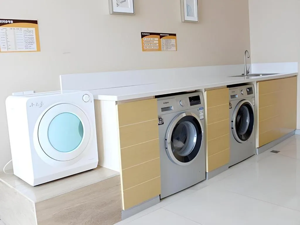 JTOUR Inn Yizhou Hechi College Pedestrian Street