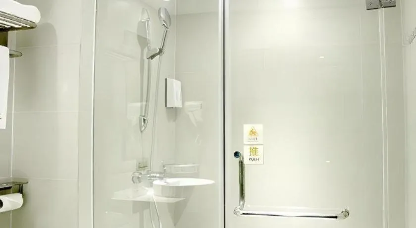 JTOUR Inn Yizhou Hechi College Pedestrian Street