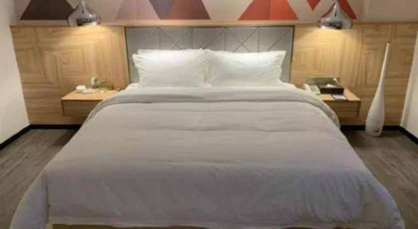 Bed in Borrman Hotel Zhanjiang Xuwen Port Terminal