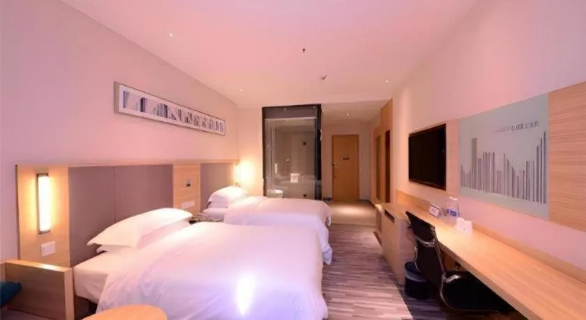 Bed in City Comfort Inn Shenzhen International Exhibition Center Tangwei Metro Station