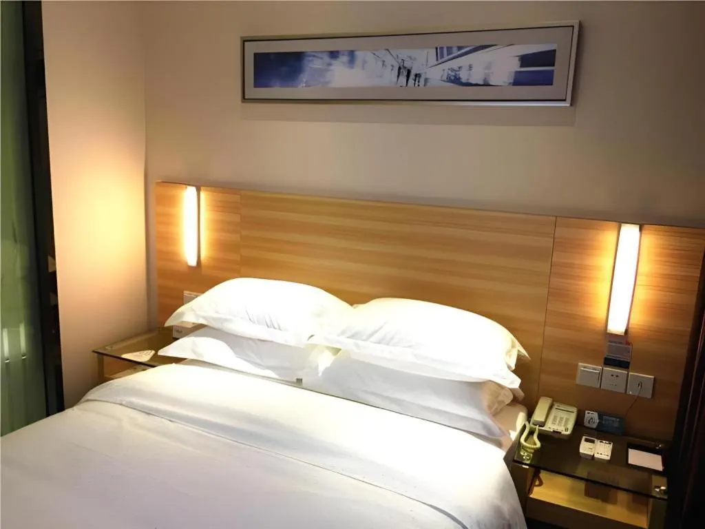 Bed in City Comfort Inn Wuhan Zhongnan Road Fujiaopo