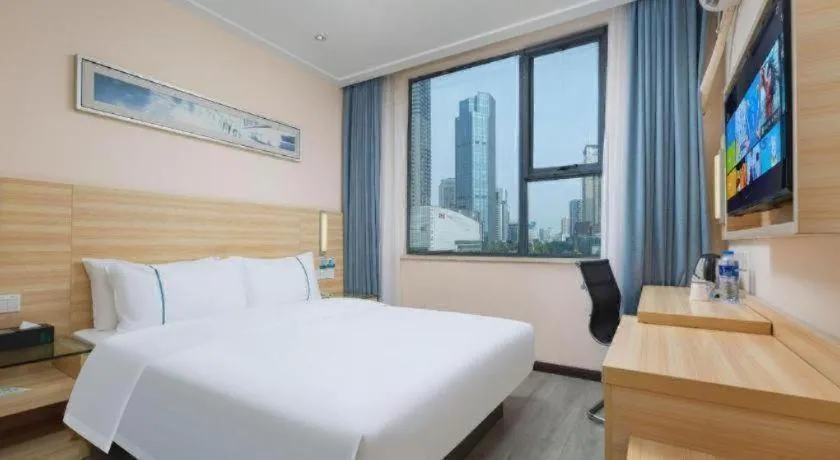 Bed in City Comfort Inn Wuhan Zhongnan Road Fujiaopo
