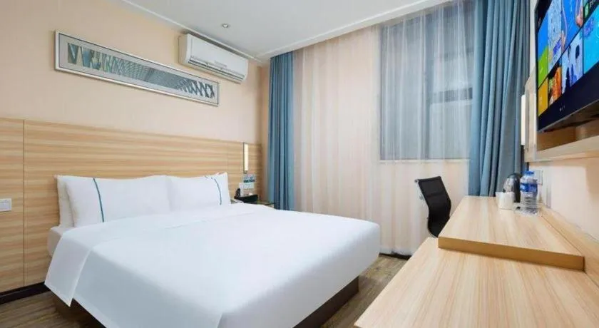 Bed in City Comfort Inn Wuhan Zhongnan Road Fujiaopo