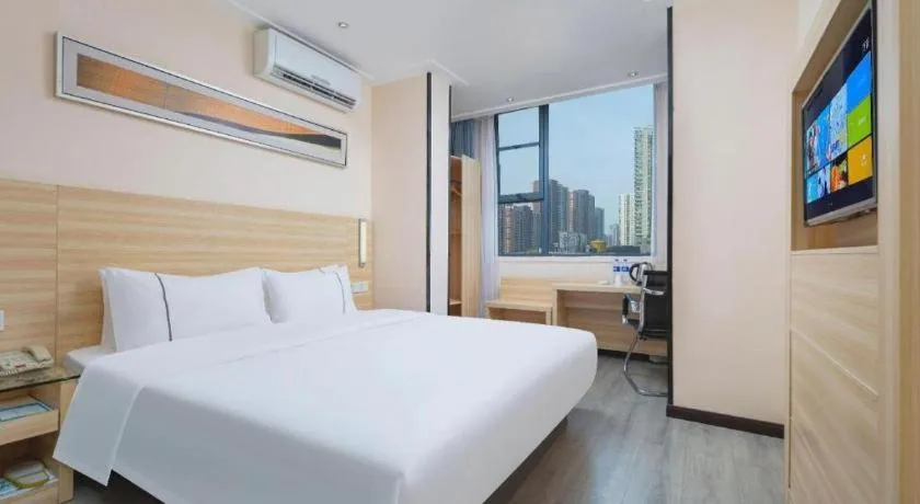 Bed in City Comfort Inn Wuhan Zhongnan Road Fujiaopo