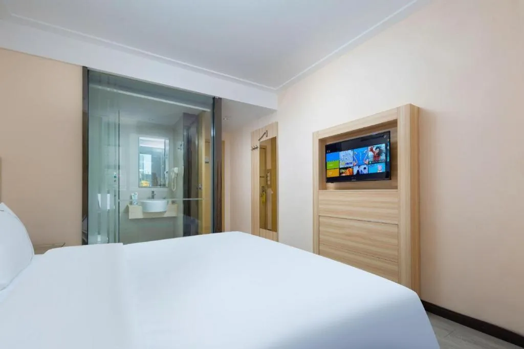 Bed in City Comfort Inn Wuhan Zhongnan Road Fujiaopo