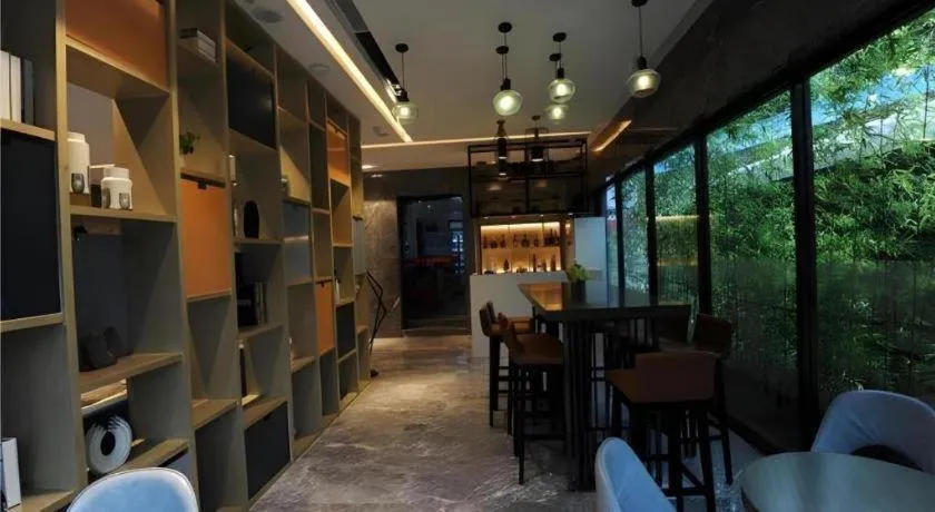 Echarm Hotel Nanning Qingxiu Mountain