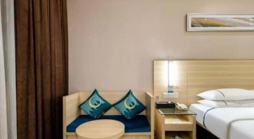 Bed in City Comfort Inn Guangzhou Renhe Metro Station Huatong Plaza