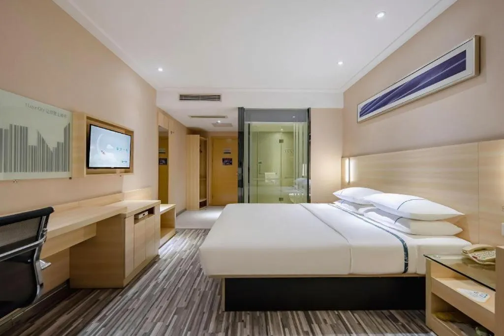 Bed in City Comfort Inn Guangzhou Renhe Metro Station Huatong Plaza