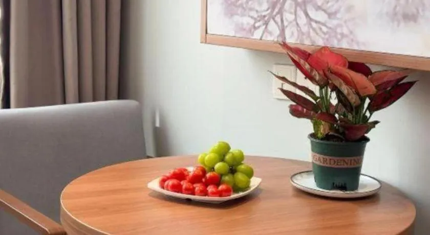 JTOUR Inn Yulin Railway Station Industrial Products Market