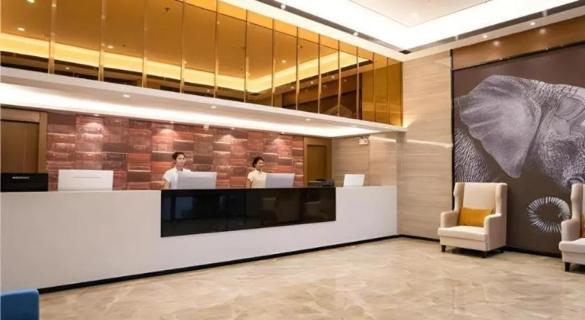 JTOUR Inn Yulin Railway Station Industrial Products Market