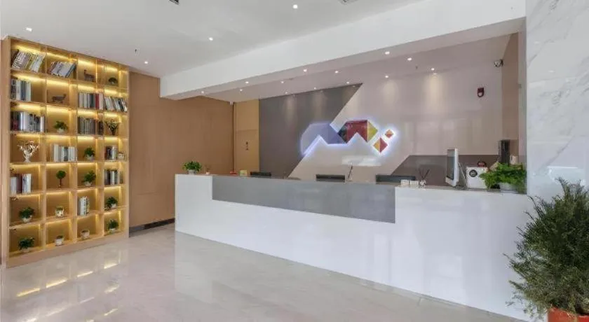 Borrman Hotel Wuhan Yangluo Metro Station Shenshuigang