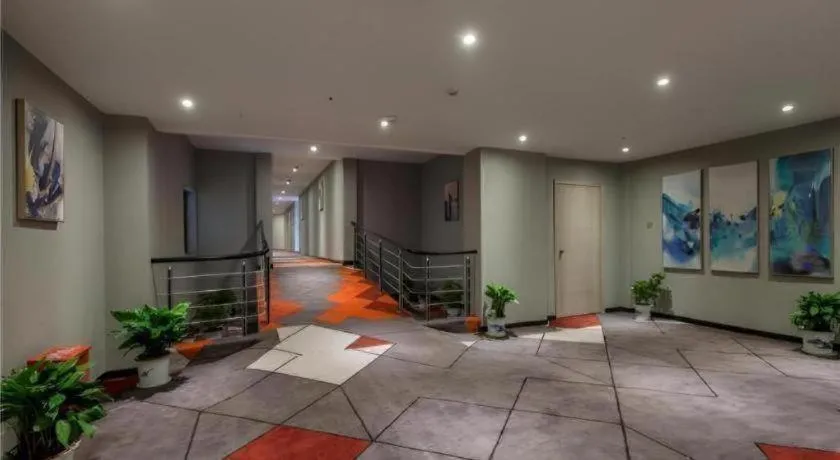 Borrman Hotel Wuhan Yangluo Metro Station Shenshuigang