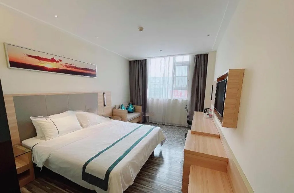 Bed in City Comfort Inn Wuhan University Guangbutun Metro Station