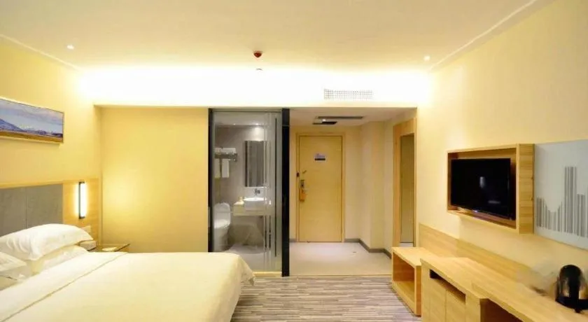 Bed in City Comfort Inn Wuhan University Guangbutun Metro Station