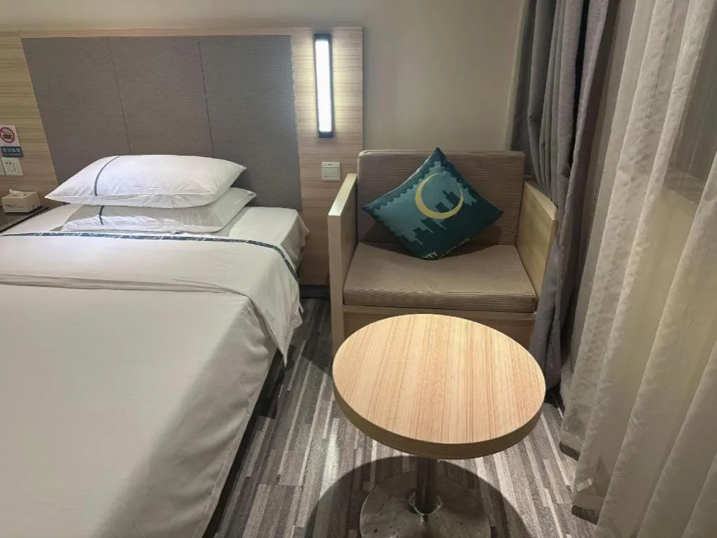 Bed in City Comfort Inn Wuhan University Guangbutun Metro Station