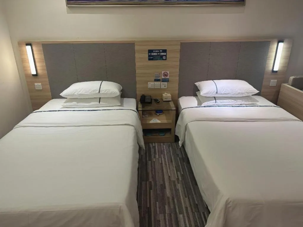 Bed in City Comfort Inn Wuhan University Guangbutun Metro Station