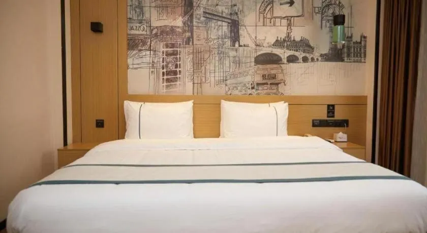 Bed in City Comfort Inn Guangzhou Liwan Zengjiao Jushu Metro Station