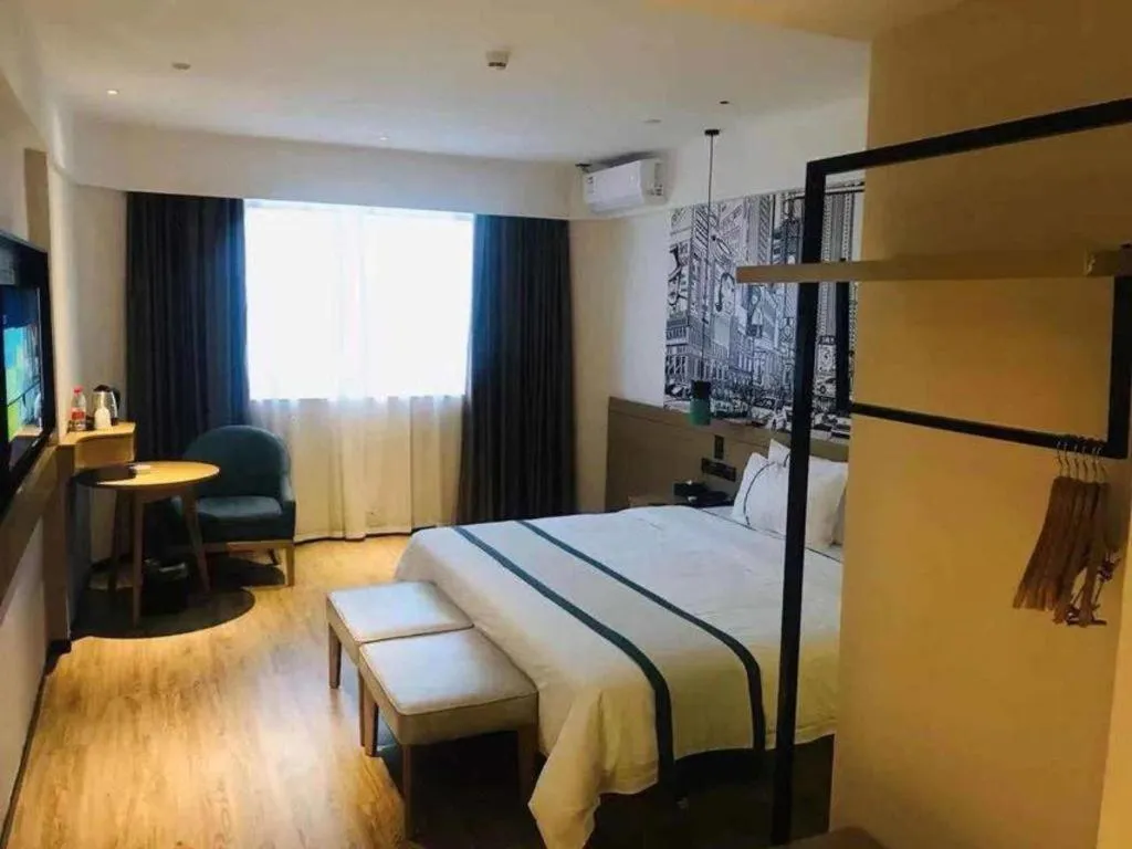 Bed in City Comfort Inn Guangzhou Liwan Zengjiao Jushu Metro Station