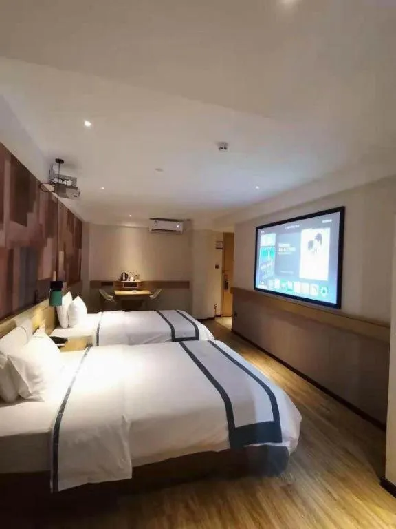Bed in City Comfort Inn Guangzhou Liwan Zengjiao Jushu Metro Station