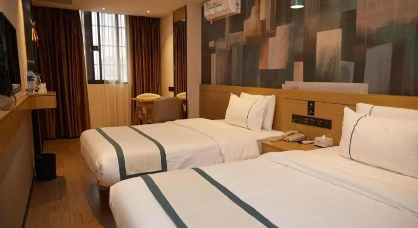 Bed in City Comfort Inn Guangzhou Liwan Zengjiao Jushu Metro Station