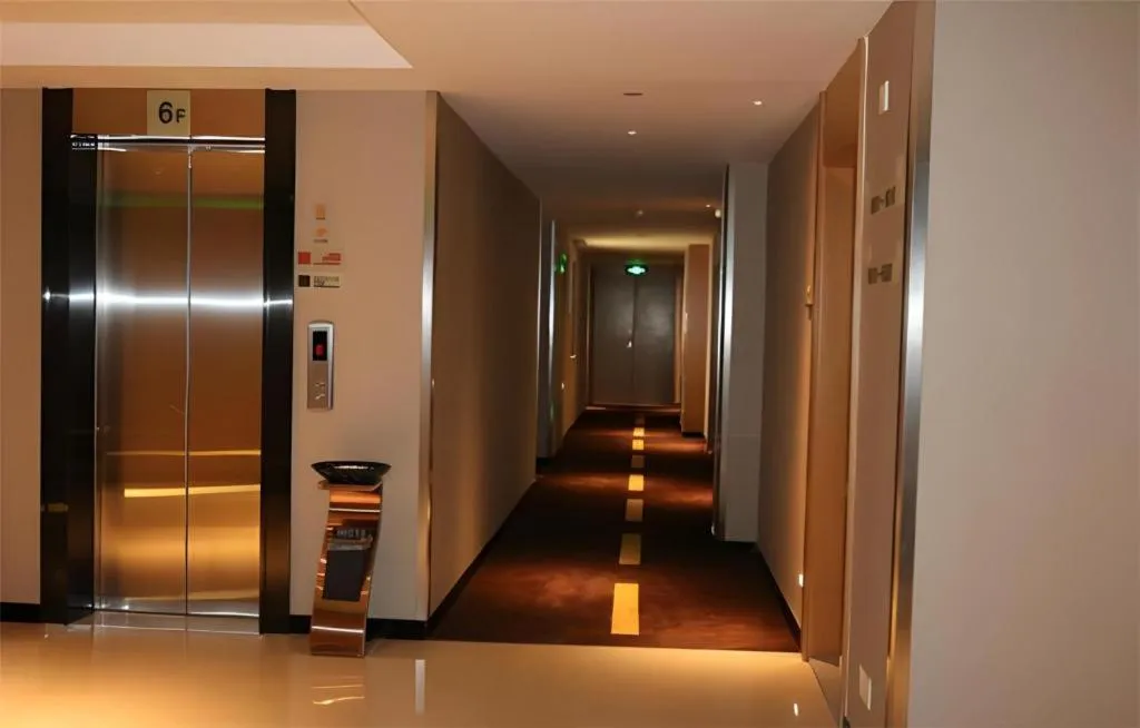 JTOUR Inn Guigang Life Port High-speed Railway Station