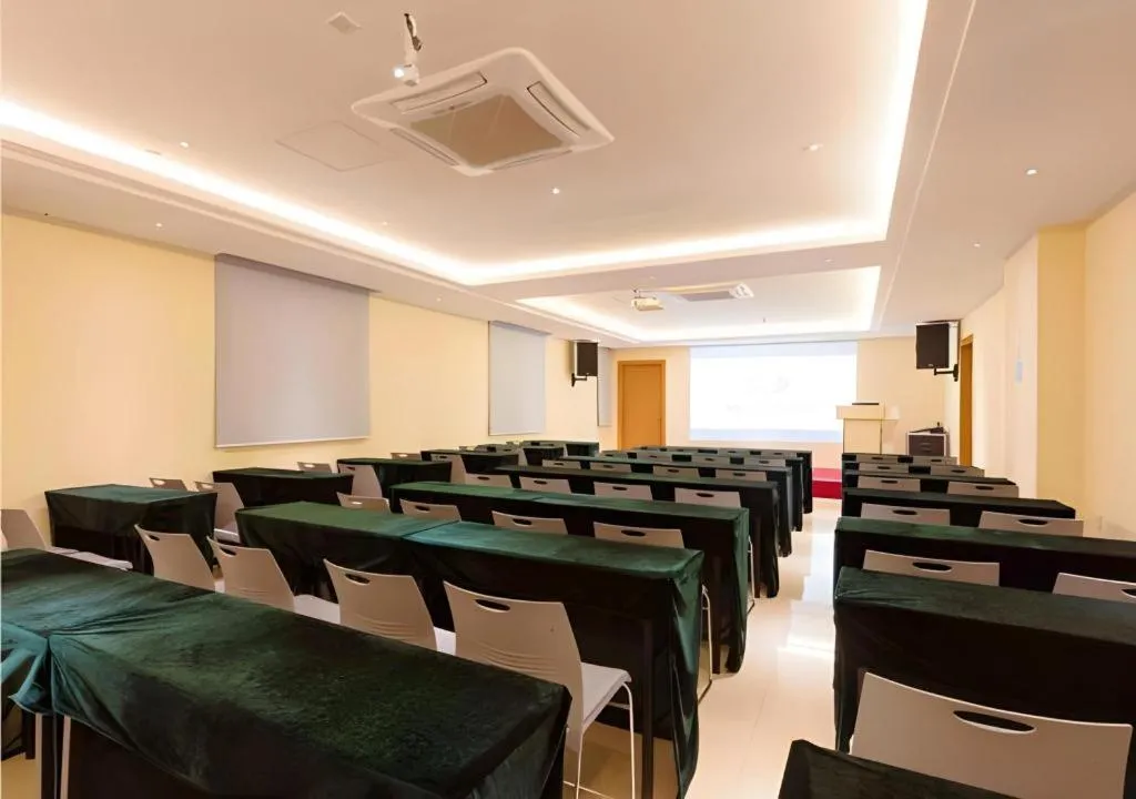 JTOUR Inn Guigang Life Port High-speed Railway Station