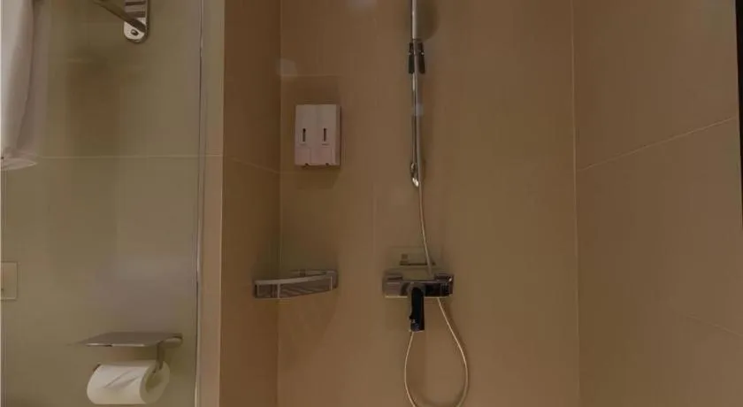 JTOUR Inn Guigang Life Port High-speed Railway Station